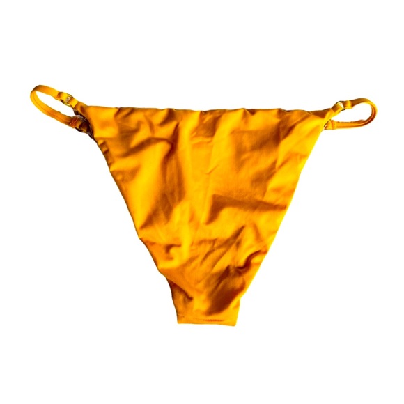 Acacia Tangelo Bolong Bikini top in color Acacia Neema bottom in Color Tangelo - Picture 9 of 15